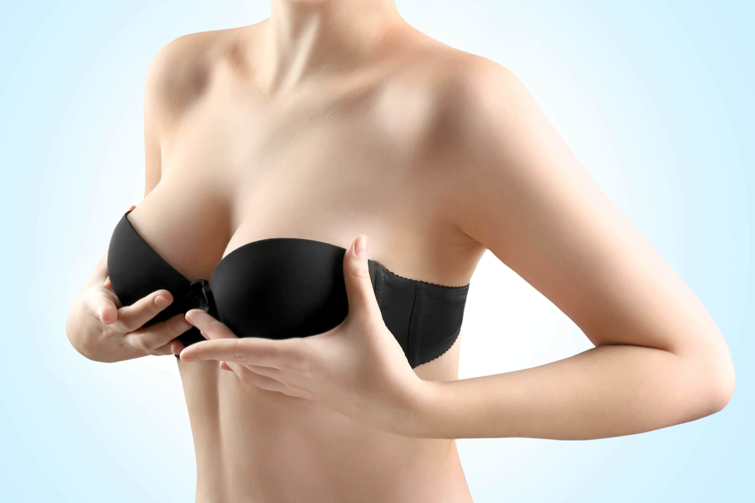 Qual é a melhor idade para colocar implantes de silicone